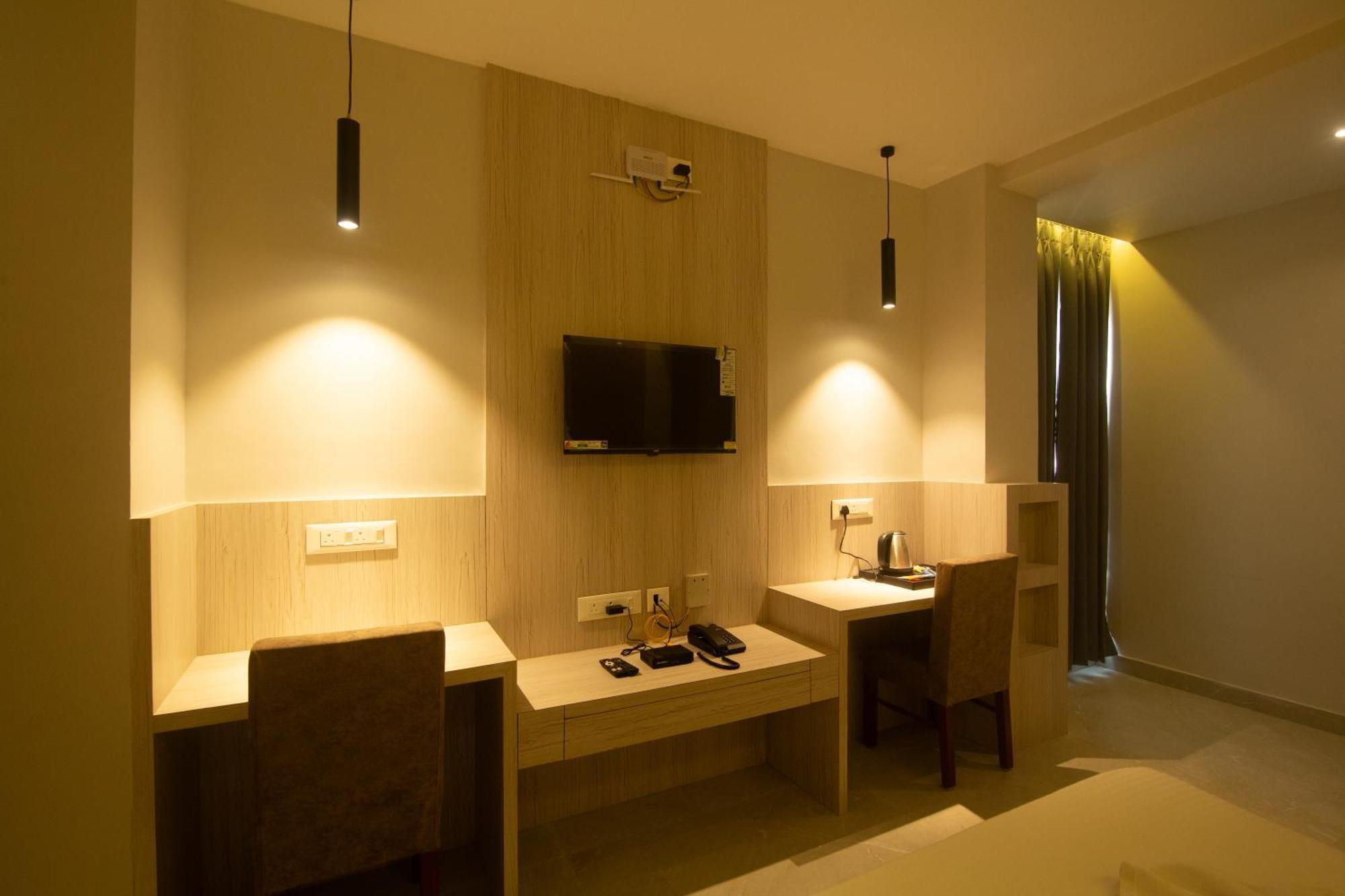Hotel Palace View Murshidabad Extérieur photo